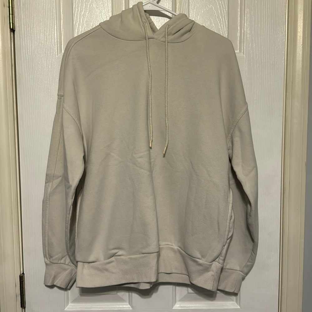Universal Thread medium hooded sweatshirt, light tan in color, ladies